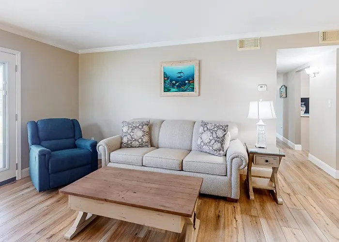 Colony Club C1 Apartment *